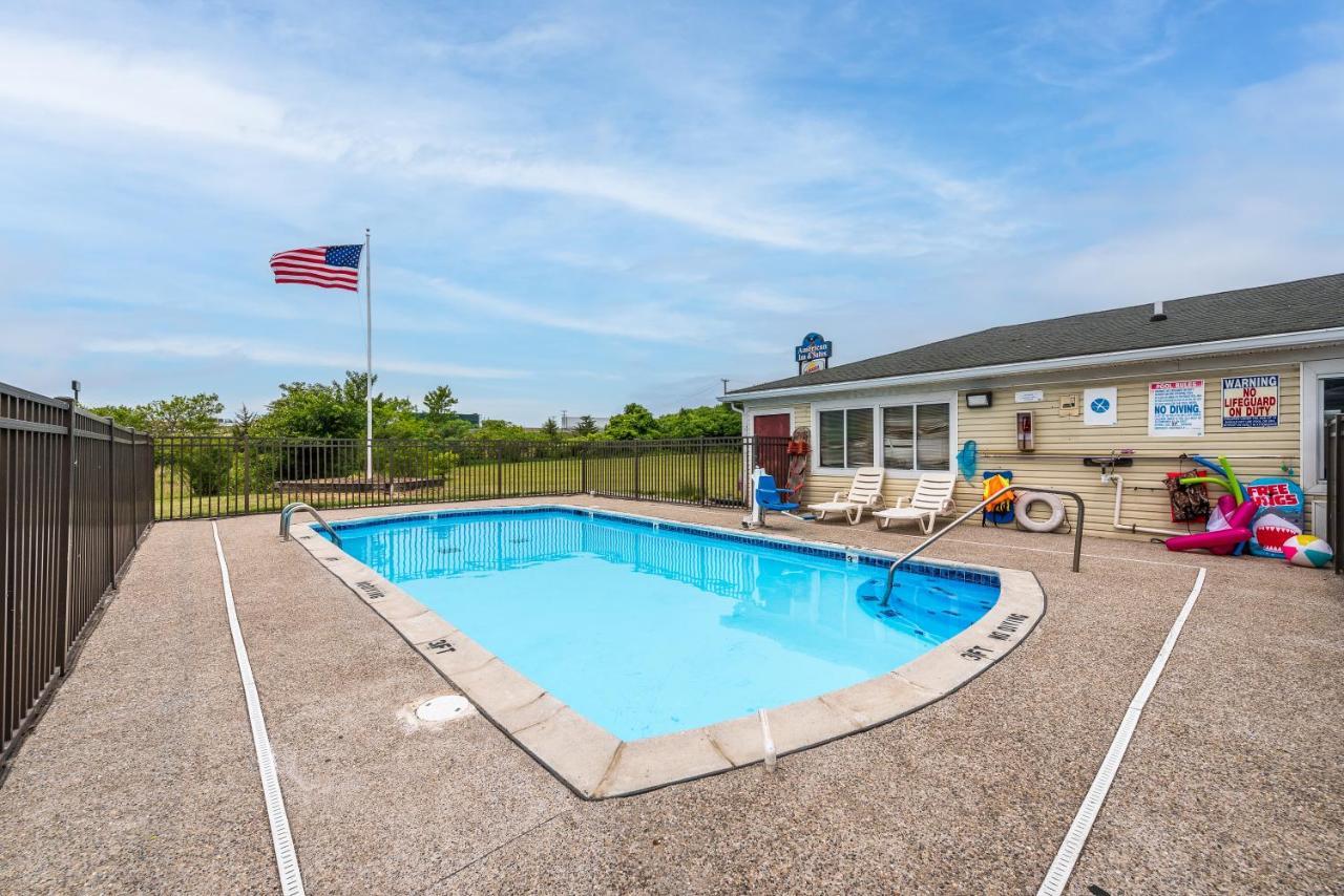American Inn & Suites Дънди Екстериор снимка