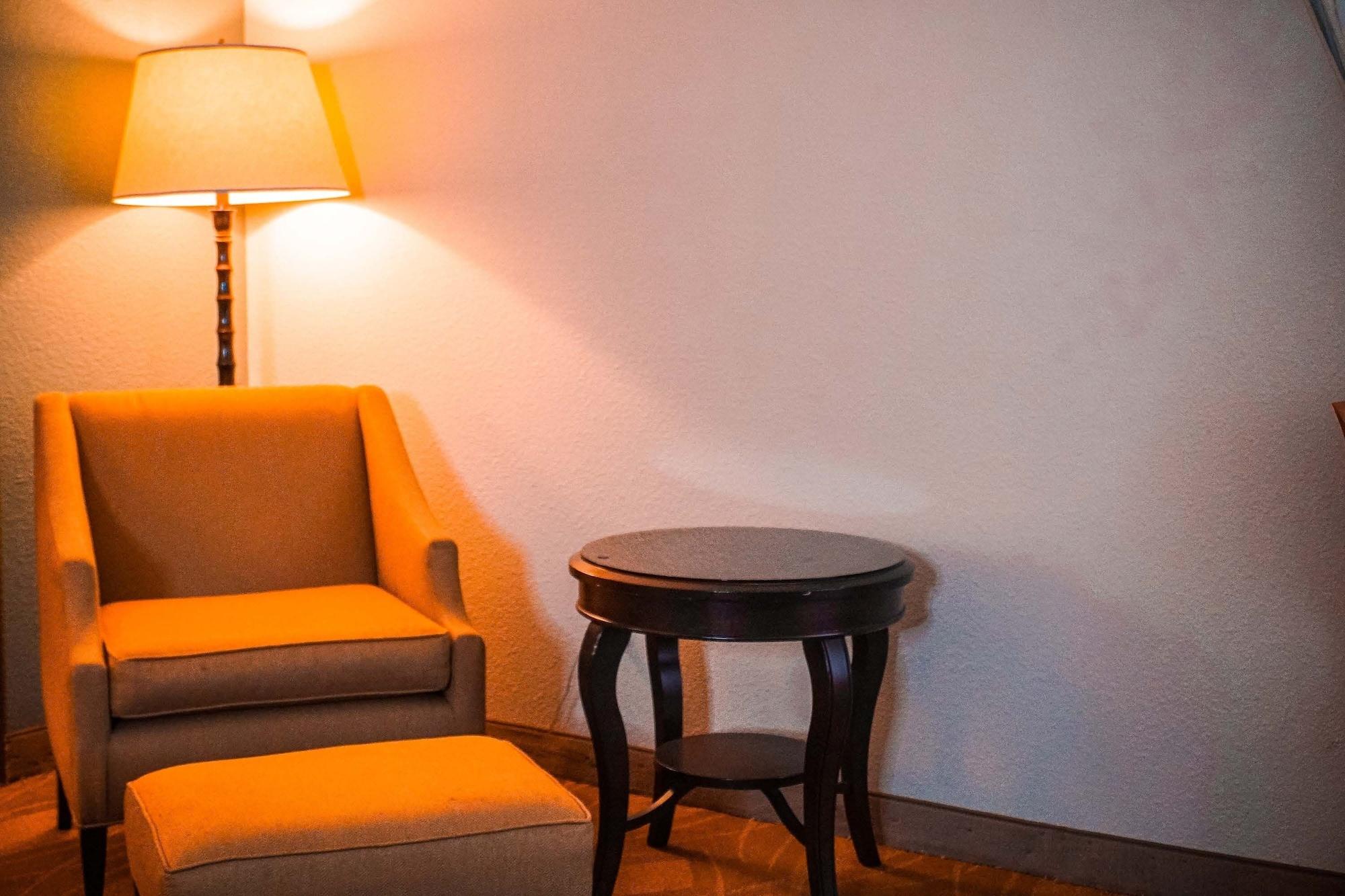 American Inn & Suites Дънди Екстериор снимка